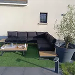Troyes Piscine Chauffee Sans Vis A Vis Et Jacuzzi Massant 빌라