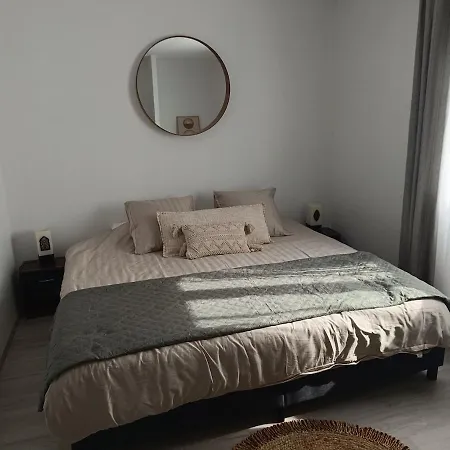 Troyes Piscine Chauffee Sans Vis A Vis Et Jacuzzi Massant Villa Saint-André-les-Vergers