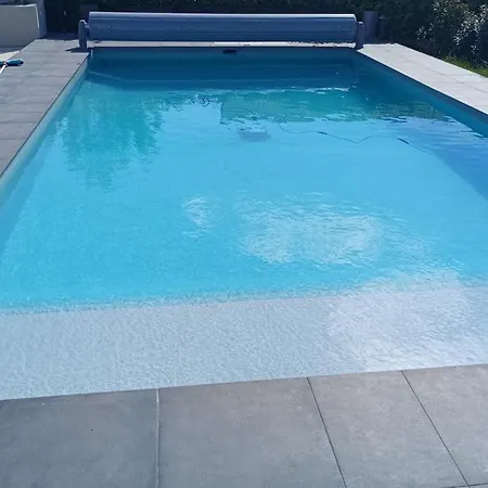 Troyes Piscine Chauffee Sans Vis A Vis Et Jacuzzi Massant Villa Saint-André-les-Vergers