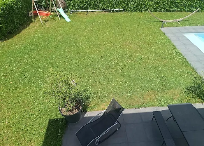 Villa Troyes Piscine Chauffee Sans Vis A Vis Et Jacuzzi Massant *